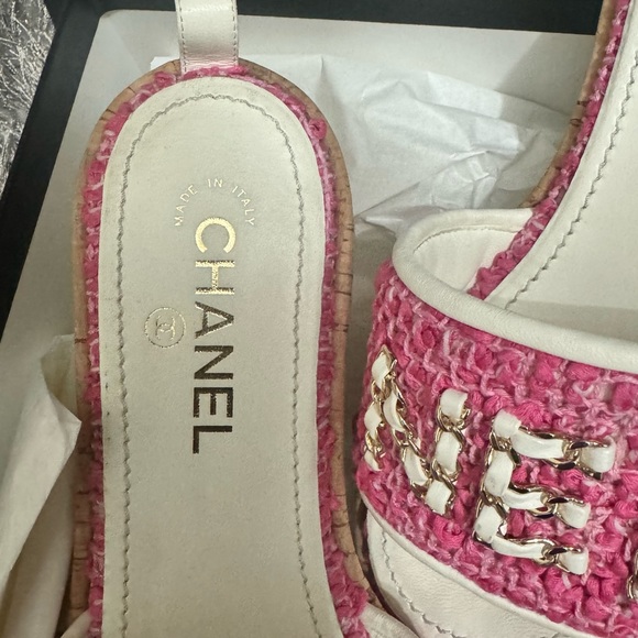 CHANEL Pink Woven Logo Slide Sandals - Picture 8 of 10